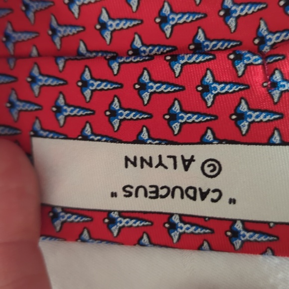 Alynn Mans Silk Tie - Picture 6 of 6